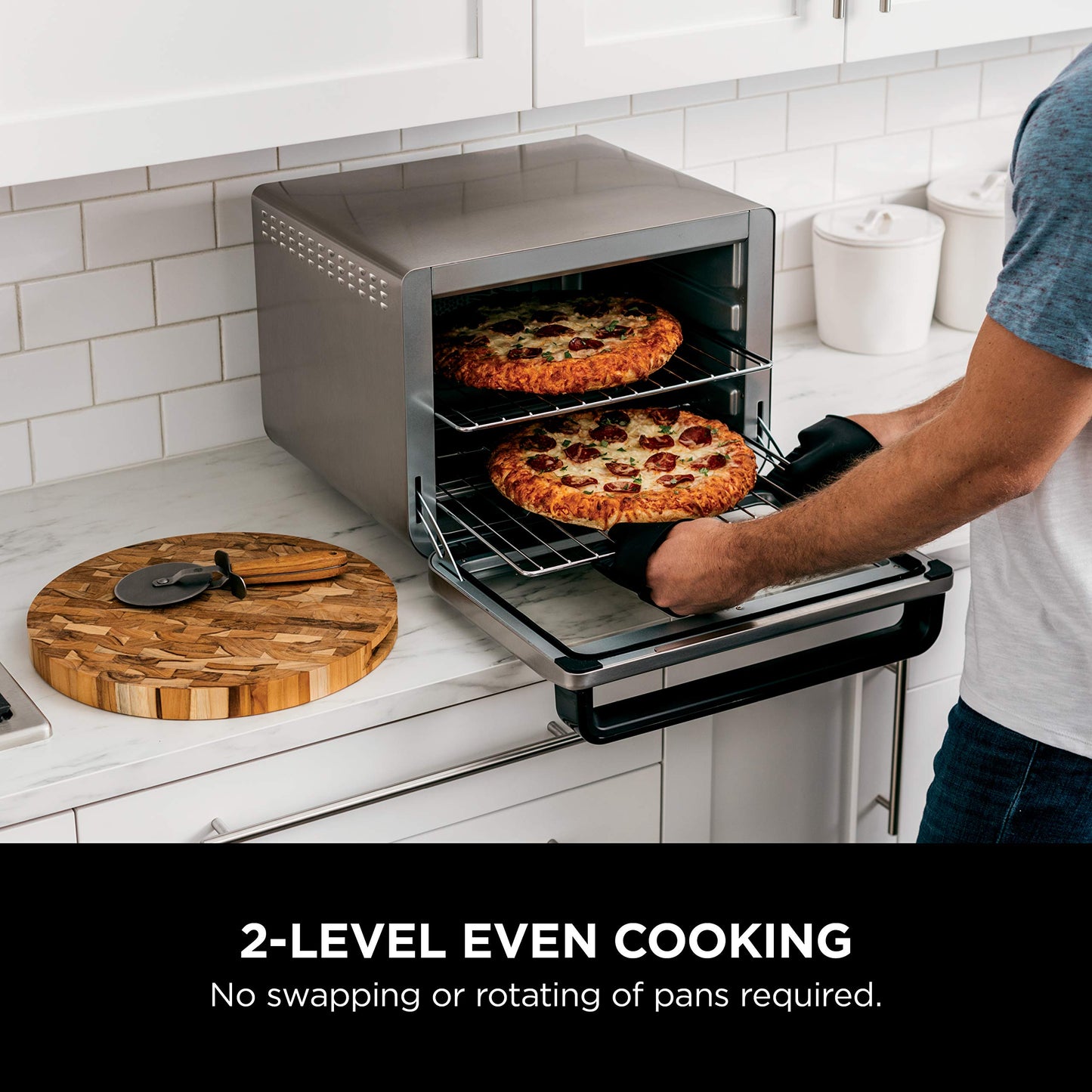 Freidora de aire y horno tostador Ninja, serie Foodi, horno de aire XL Pro de convección para encimera de cocina, funciones 10 en 1, capacidad para pollo de 2,2 kg y bandeja para verduras, 1800 vatios, acero inoxidable, DT201
