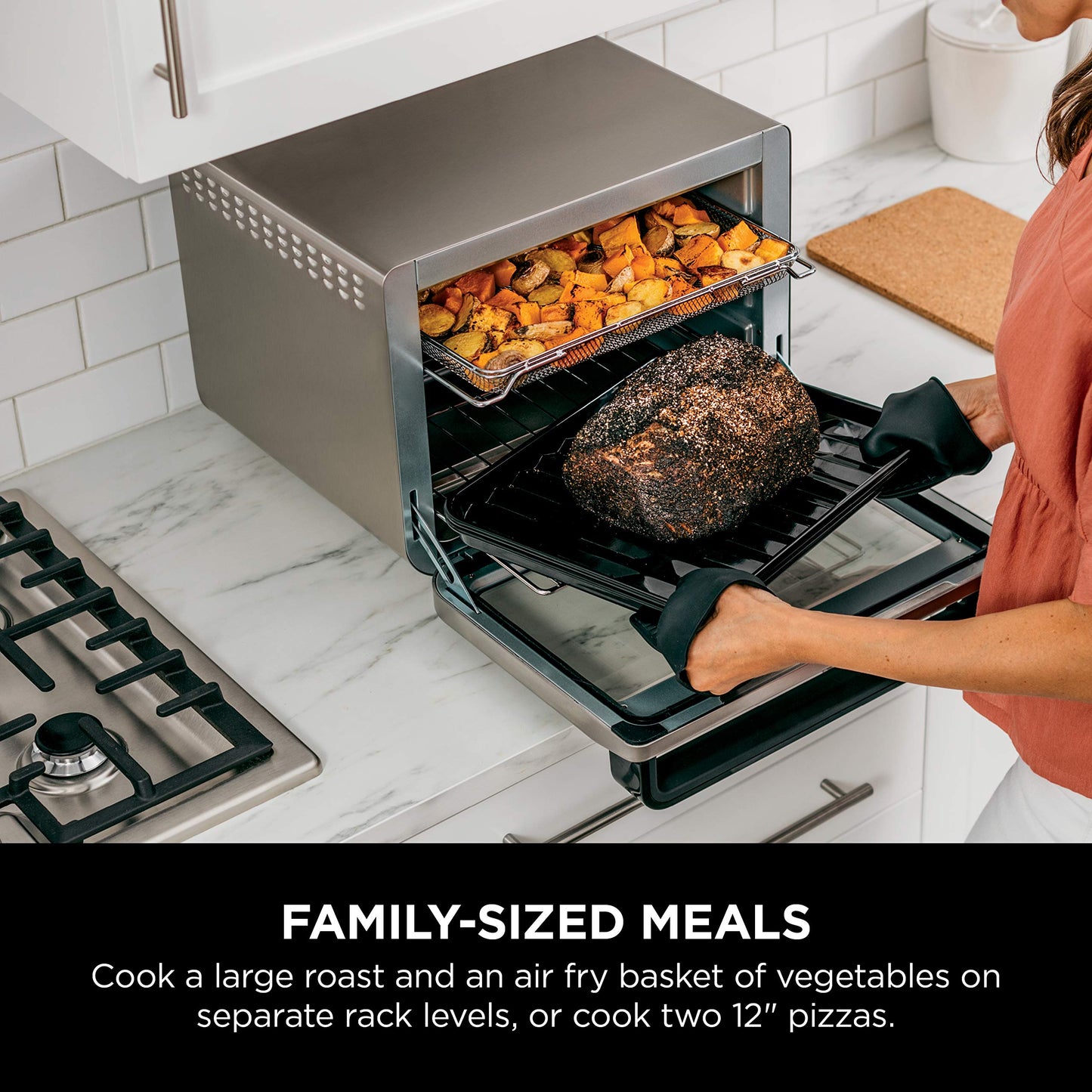 Freidora de aire y horno tostador Ninja, serie Foodi, horno de aire XL Pro de convección para encimera de cocina, funciones 10 en 1, capacidad para pollo de 2,2 kg y bandeja para verduras, 1800 vatios, acero inoxidable, DT201