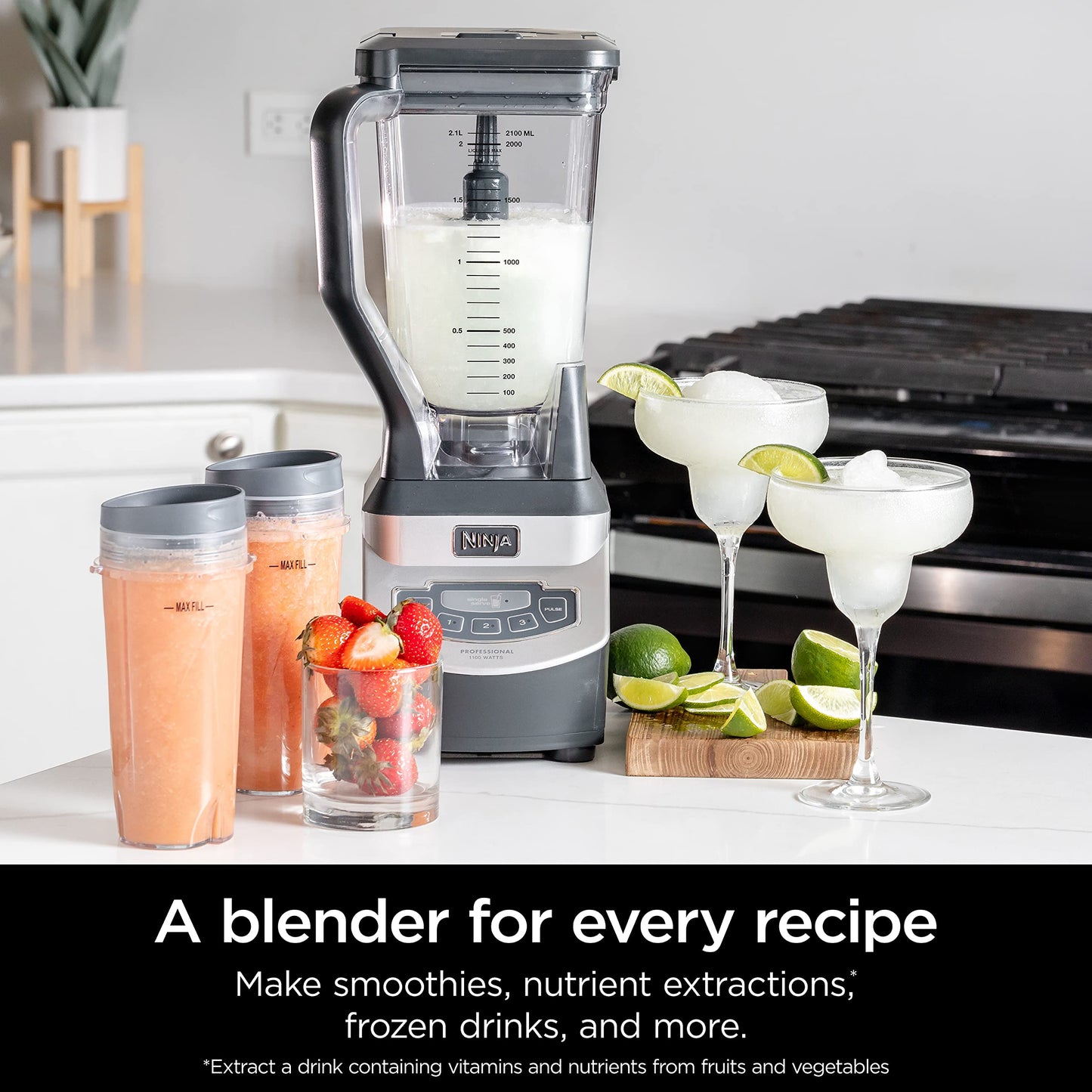 Licuadora profesional compacta Ninja BL660 para batidos y alimentos, 1100 vatios, 3 funciones (para bebidas congeladas, batidos, salsas y más), jarra de 72 oz*, (2) vasos para llevar de 16 oz y tapas con boquilla, color gris
